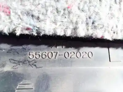 Second-hand car spare part plastics for toyota corolla (e12) 2.0 d-4d linea luna berlina oem iam references 5560702020  55607-02020