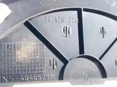 Peça sobressalente para automóvel em segunda mão plásticos por opel meriva b 1.7 16v cdti referências oem iam 13125220  464652911