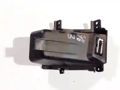 Pezzo di ricambio per auto di seconda mano plastica per mazda 2 lim. (de) 1.4 diesel cat riferimenti oem iam df7164181  k4366