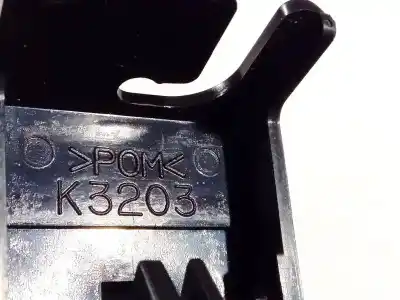 Pezzo di ricambio per auto di seconda mano plastica per mazda 2 lim. (de) 1.4 diesel cat riferimenti oem iam k3203  