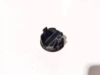 Pezzo di ricambio per auto di seconda mano plastica per toyota corolla (e12) 2.0 d-4d linea luna berlina riferimenti oem iam   