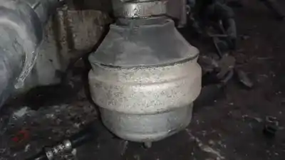 Автозапчасти б/у поддержка двигателя за volkswagen passat variant (3b5) 1.8 ссылки oem iam 8d0199379