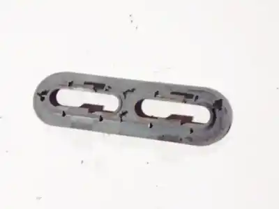 Pezzo di ricambio per auto di seconda mano plastica per renault scenic ii 1.6 16v riferimenti oem iam 1474437077  