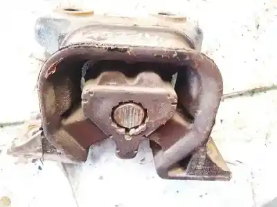 Second-hand car spare part engine support for opel meriva b 1.7 16v cdti oem iam references 9221881fp  9227880fn