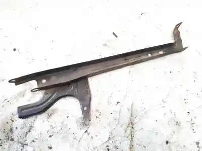 Pezzo di ricambio per auto di seconda mano plastica per toyota corolla (e12) 2.0 d-4d linea luna berlina riferimenti oem iam   
