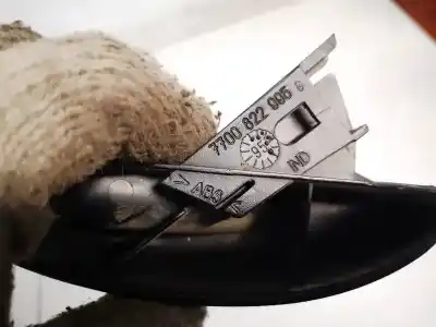 Pezzo di ricambio per auto di seconda mano plastica per renault laguna (b56) 2.0 riferimenti oem iam 7700822995  