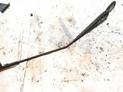 Pezzo di ricambio per auto di seconda mano braccio tergicristallo anteriore sinistro per volvo v50 (545) 2.0 d riferimenti oem iam 30698250