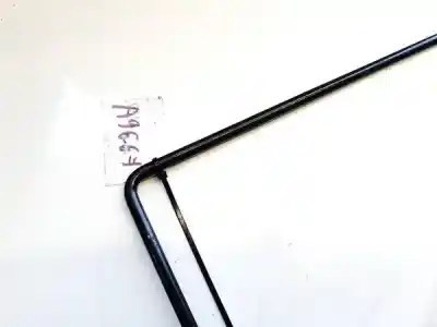 Pezzo di ricambio per auto di seconda mano plastica per toyota corolla (e12) 2.0 d-4d linea luna berlina riferimenti oem iam   