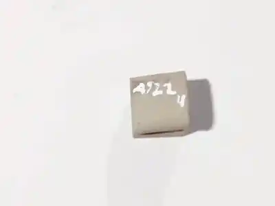 Peça sobressalente para automóvel em segunda mão plásticos por nissan note (e11e) 1.5 dci turbodiesel cat referências oem iam 