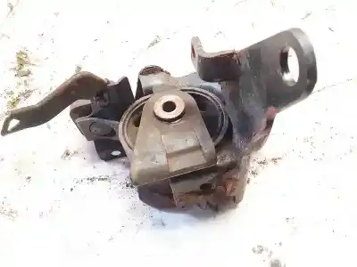 Second-hand car spare part engine support for toyota corolla (e12) 2.0 d-4d linea luna berlina oem iam references   