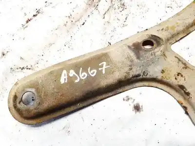 Pezzo di ricambio per auto di seconda mano plastica per toyota corolla (e12) 2.0 d-4d linea luna berlina riferimenti oem iam   