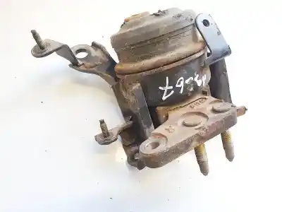 Second-hand car spare part engine support for toyota corolla (e12) 2.0 d-4d linea luna berlina oem iam references   