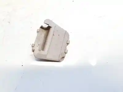 Pezzo di ricambio per auto di seconda mano plastica per volvo v50 (545) 2.0 d riferimenti oem iam   