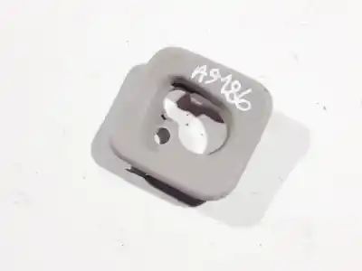 Pezzo di ricambio per auto di seconda mano plastica per kia ceed (ed) 1.6 crdi 115 riferimenti oem iam 1479407