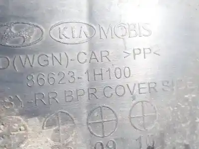 Pezzo di ricambio per auto di seconda mano plastica per kia ceed (ed) 1.6 crdi 115 riferimenti oem iam 866231h100  86623-1h100