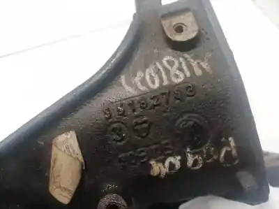 Pezzo di ricambio per auto di seconda mano supporto motore per fiat stilo (192) 1.9 jtd / 1.9 jtd 115 active riferimenti oem iam 35192783  