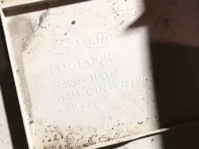 Pezzo di ricambio per auto di seconda mano plastica per kia ceed (ed) 1.6 crdi 115 riferimenti oem iam 858361h000  85836-1h000