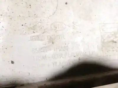 Pezzo di ricambio per auto di seconda mano plastica per kia ceed (ed) 1.6 crdi 115 riferimenti oem iam 858311h000  85831-1h000