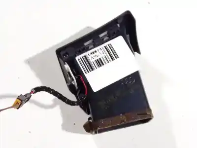 Автозапчастина б/у аераційна решіта для audi a4, b7 2004.11 - 2008.06 2.0 tdi 103kw 2004.11 - 2008.06 посилання на oem iam 8e0820902f  