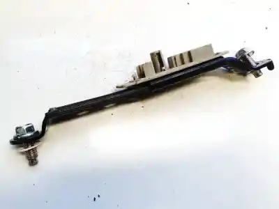 Peça sobressalente para automóvel em segunda mão plásticos por nissan note (e11e) 1.5 dci turbodiesel cat referências oem iam f4205