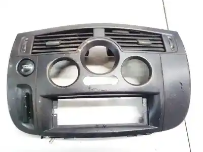 Second-hand car spare part air ventilation grille for renault scenic ii 1.6 16v oem iam references 8200233546