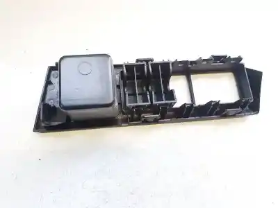 Pezzo di ricambio per auto di seconda mano plastica per nissan note (e11e) 1.5 dci turbodiesel cat riferimenti oem iam 684859u100  