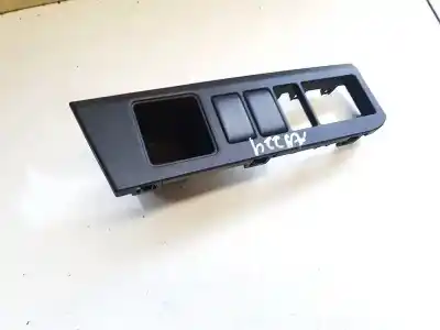 Pezzo di ricambio per auto di seconda mano plastica per nissan note (e11e) 1.5 dci turbodiesel cat riferimenti oem iam 684859u100  