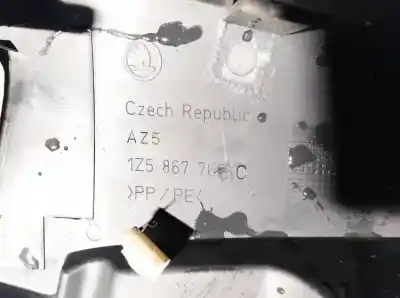 Second-hand car spare part plastics for skoda octavia combi (1z5) 1.9 tdi dpf oem iam references 1z5867762c  