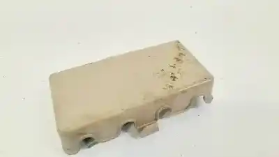 Peça sobressalente para automóvel em segunda mão plásticos por kia sportage (km) 2.0 crdi referências oem iam 881131f000