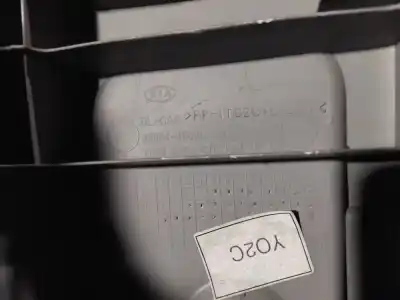 Second-hand car spare part plastics for kia sorento 2.5 crdi ex oem iam references 858243e000  85824-3e000