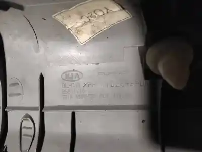 Pezzo di ricambio per auto di seconda mano plastica per kia sorento 2.5 crdi ex riferimenti oem iam 858113e000  85811-3e000