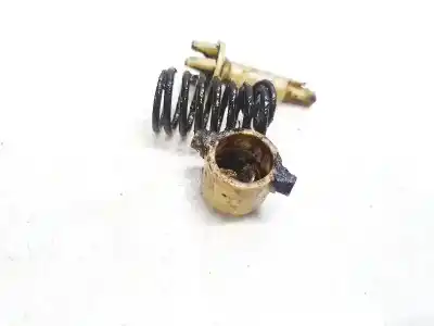 Pezzo di ricambio per auto di seconda mano plastica per ford focus lim. (cb8) 1.6 tdci cat riferimenti oem iam   