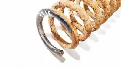 Second-hand car spare part shock absorber spring for kia ceed (ed) 1.6 crdi 115 oem iam references   