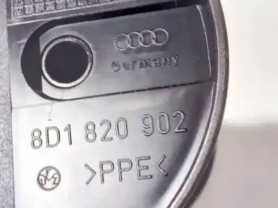 Автозапчастина б/у аераційна решіта для audi a4 avant (b5) 1.8 посилання на oem iam 8d1820902  