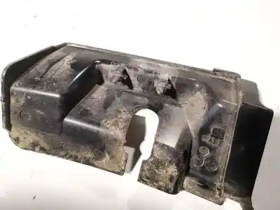 Pezzo di ricambio per auto di seconda mano plastica per opel vectra c caravan 1.9 cdti riferimenti oem iam   