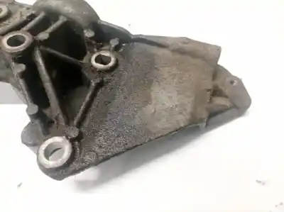 Second-hand car spare part engine support for renault scenic ii 1.6 16v oem iam references 8200327134  