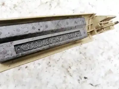 Pezzo di ricambio per auto di seconda mano plastiche per audi a4 avant (8e) 2.7 tdi (dpf) riferimenti oem iam 8e0867731a  