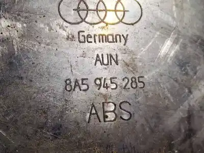 Pezzo di ricambio per auto di seconda mano plastica per audi 80 avant 1.9 tdi riferimenti oem iam 8a5945285  