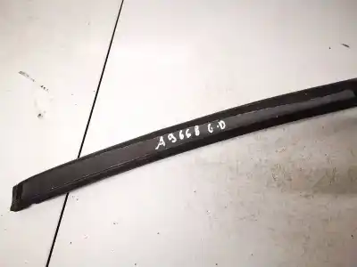 Pezzo di ricambio per auto di seconda mano plastica per opel vectra c caravan 1.9 cdti riferimenti oem iam   