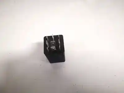Pezzo di ricambio per auto di seconda mano relè per audi a4 avant (b5) 1.9 tdi riferimenti oem iam 8d0959257  05071100