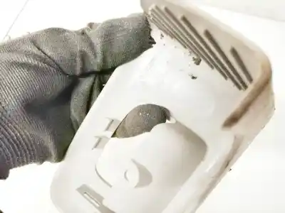 Pezzo di ricambio per auto di seconda mano plastica per volvo v50 (545) 2.0 d riferimenti oem iam 30616876  6030