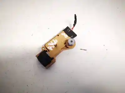 Peça sobressalente para automóvel em segunda mão sensor por opel vectra c caravan 1.9 cdti referências oem iam 13102027  