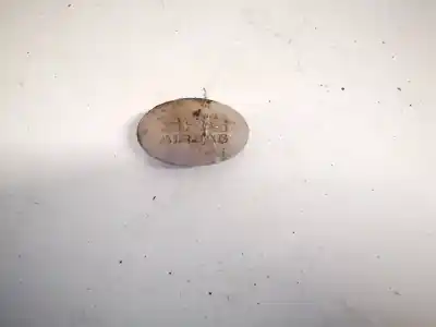 Peça sobressalente para automóvel em segunda mão plásticos por kia sportage (km) 2.0 crdi referências oem iam 