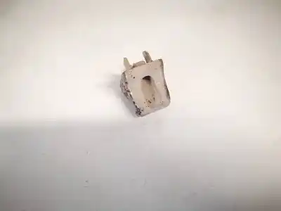 Peça sobressalente para automóvel em segunda mão plásticos por kia sportage (km) 2.0 crdi referências oem iam 