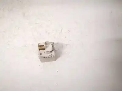 Автозапчастина б/у реле для skoda octavia combi (1z5) 1.9 tdi dpf посилання на oem iam 8d0951253  