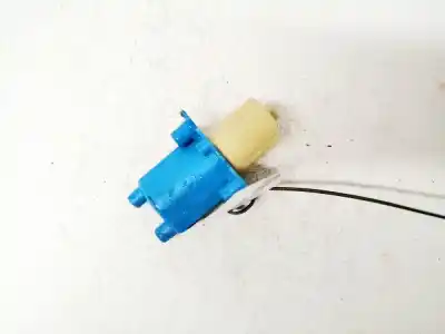 Pezzo di ricambio per auto di seconda mano plastica per volvo v50 (545) 2.0 d riferimenti oem iam   