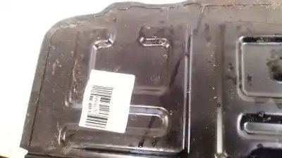 Pezzo di ricambio per auto di seconda mano plastica per opel zafira b 1.9 cdti riferimenti oem iam   