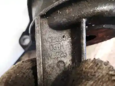 Second-hand car spare part engine support for opel zafira b 1.9 cdti oem iam references v05630  al226