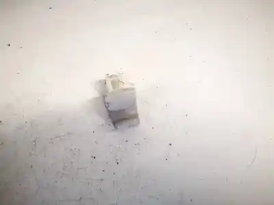 Second-hand car spare part plastics for toyota corolla (e11) 2.0 d-4d linea sol oem iam references 