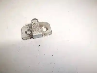 Pezzo di ricambio per auto di seconda mano plastica per opel zafira b 1.9 cdti riferimenti oem iam   